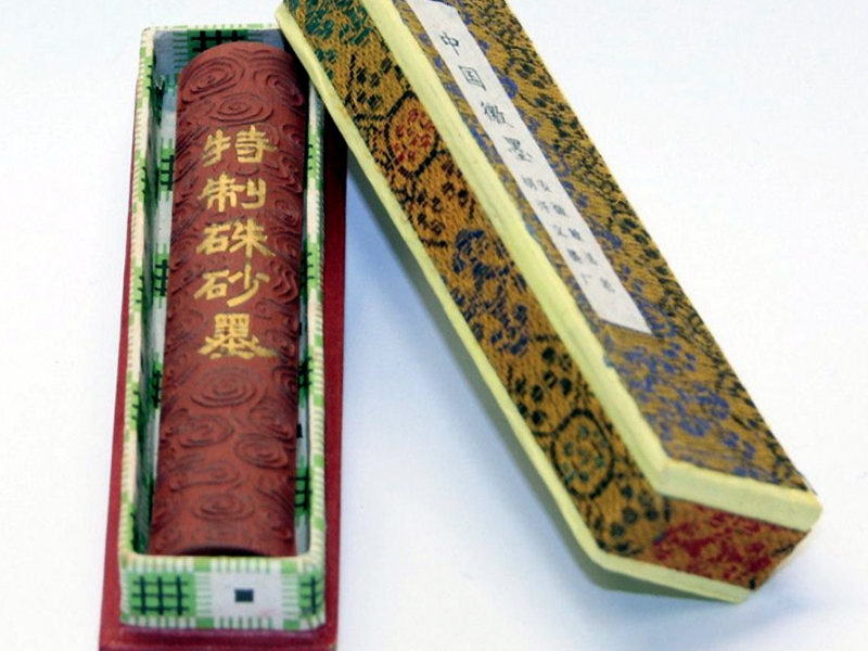 中國徽墨胡開文特製硃砂墨條 2 tael Special Cinnabar Ink Stick