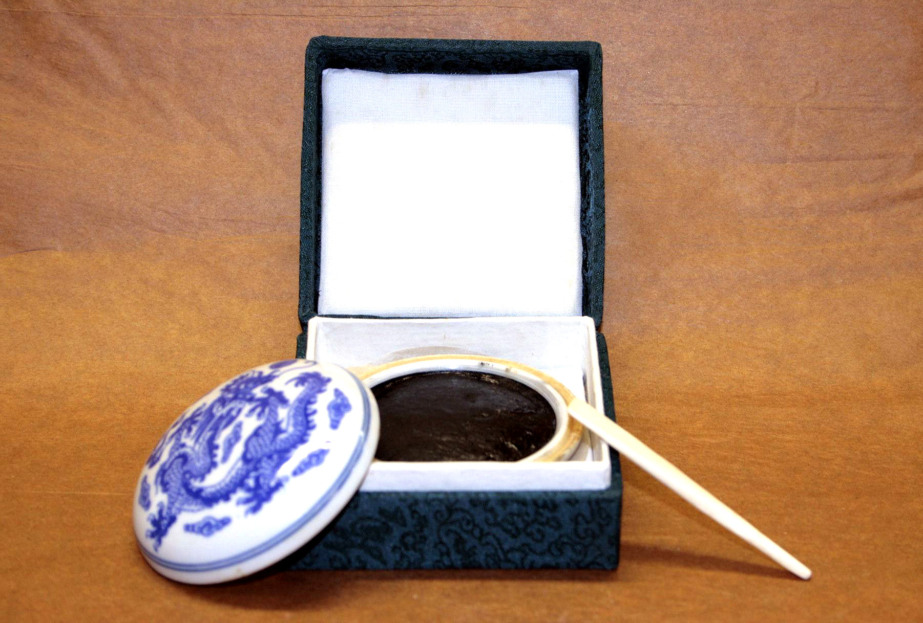 西冷黑印泥 Xiling Black Seal Mud