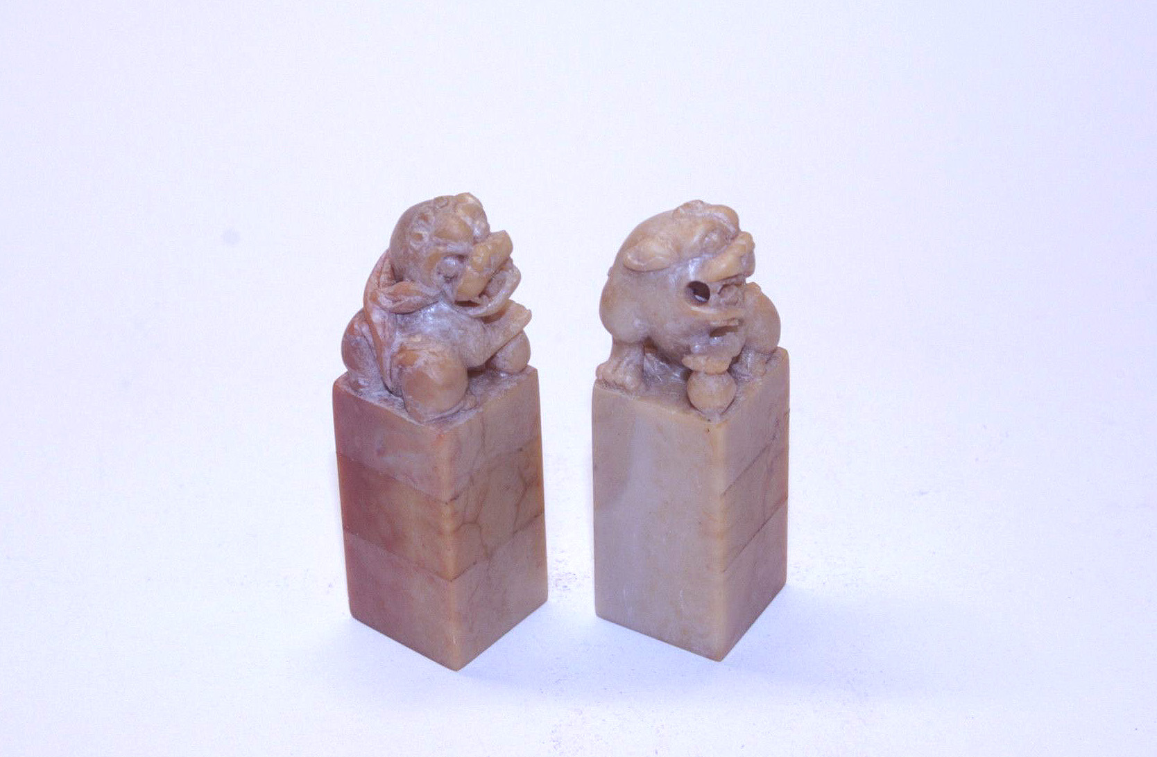 巴林彩凍狩頭對印 Square Beast Head Balin Colour Crystal Stone